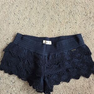 Hollister Women's Navy Lace Shorts
